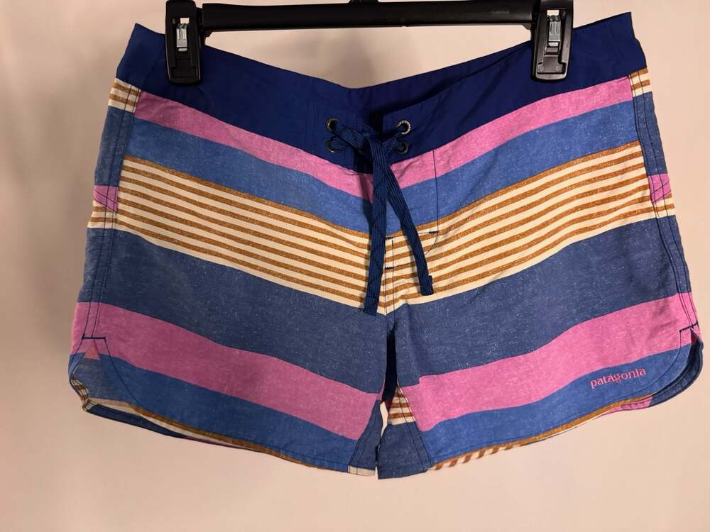 Patagonia Women's Wavefarer Boardshorts 5" Striped Blue Pink Size 6